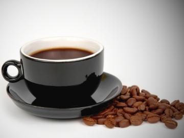 Как кофе переводит наши внутренние часы назад