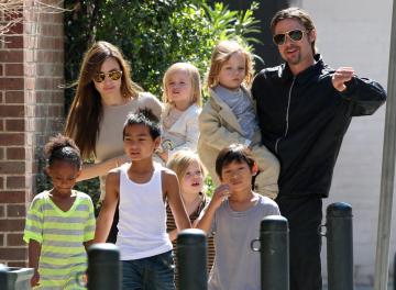 Анджелина Джоли и Брэд Питт скоро станут родителями еще одного малыша