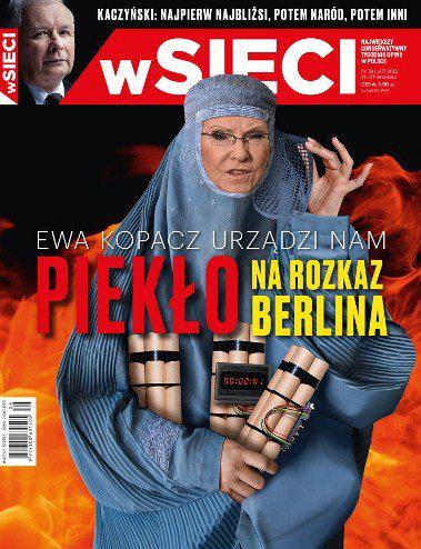 Премьер Польши в образе террористки (ФОТО)