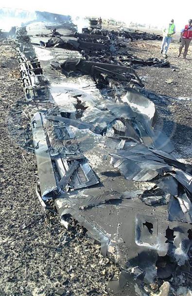 Первые кадры с места крушения российского авиалайнера в Египте (ФОТО)