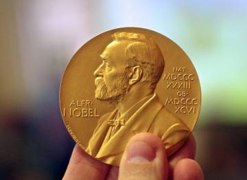 Стали известны обладатели Нобелевской премии-2015 по химии