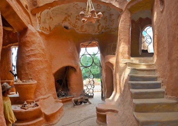 Самый большой глиняный дом в мире (ФОТО)