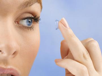 Использование контактных линз опасно для здоровья