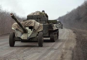 ВСУ начали отвод вооружения в Луганском направлении