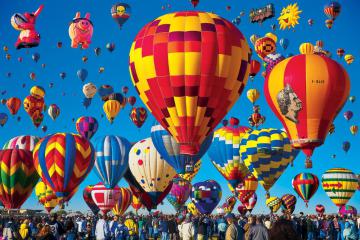 В США прошел один из крупнейших фестивалей воздушных шаров (ФОТО)