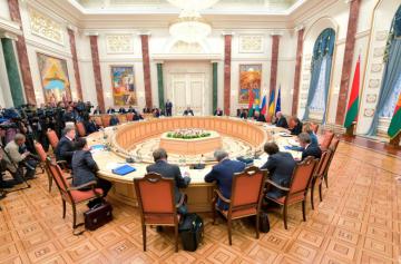 В Минске стартовали переговоры контактной группы