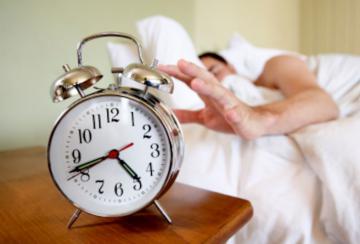 Исследователи: частые пробуждения по ночам вредят здоровью