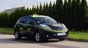 Nissan Leaf - самое популярное электротакси в Европе (ФОТО)