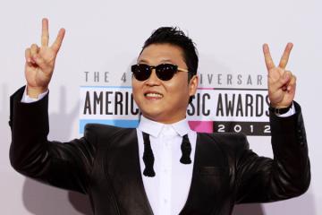 Рэпер Psy представил новый клип «Daddy» (ВИДЕО)