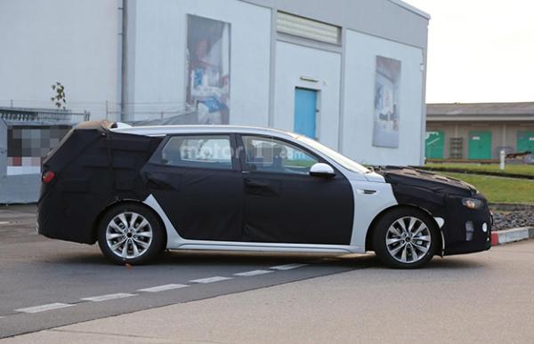 В Сеть попало шпионское фото нового автомобиля Kia (ФОТО)