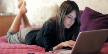 Ученые доказали, что соцсети опасны для девушек