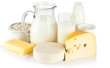 Ученые выяснили, почему молоко белого цвета