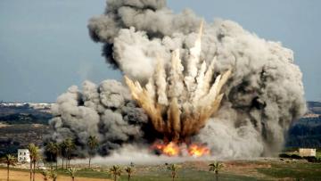 ВКС РФ бомбят ИГИЛ в сирийской пустыне (ВИДЕО)