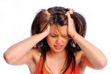 Ученые назвали основную причину мигрени