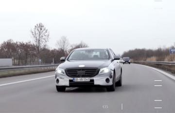 Компания Mercedes-Benz показала публике новый седан (ВИДЕО)