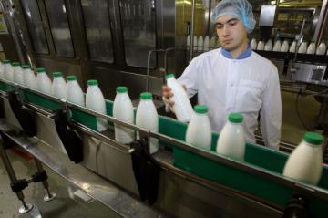 Десять украинских производителей молока выходят на европейский рынок