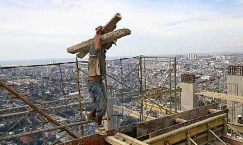 10 человек, которые понятия не имеют о том, что такое правильная техника безопасности на стройке (ФОТО) 10 человек, которые понятия не имеют о том, что такое правильная техника безопасности на стройке (ФОТО)