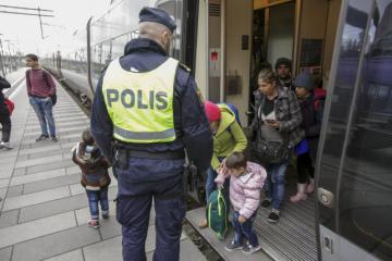 Незаконные миграции: Швеция усиливает контроль на границах