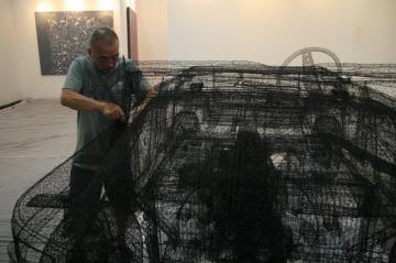 Китайский мастер создает необычные скульптуры из металлической проволоки (ФОТО)  