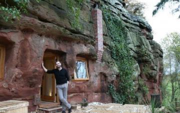 Пещерный человек современности, или необычный дом своими руками (ФОТО)
