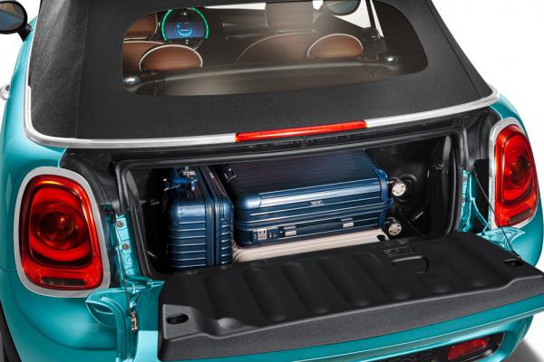 Mini запускает продажи обновленного кабриолета Cabrio (ФОТО)