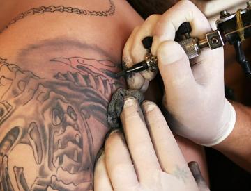 Чернила для татуировок могут вызывать онкозаболевания, — ученые