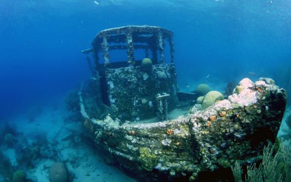 Затонувшие корабли под водой (ФОТО)