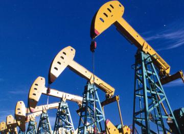 «Укрнафта» вынуждена прекратить добычу нефти и газа