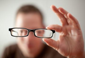 Ученые: к 2050 году у половины человечества испортится зрение