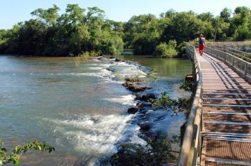 Жемчужина Южной Америки - водопад Игуасу (ФОТО)