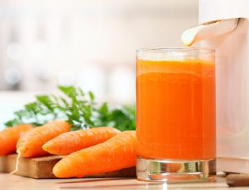 Медики предостерегают от чрезмерного употребления морковного сока