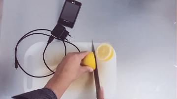 Как зарядить телефон с помощью лимона (ВИДЕО)