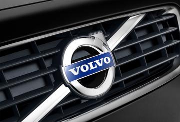 Кроссовер Volvo XC90 бьет рекорды по предварительным заказам (ФОТО)
