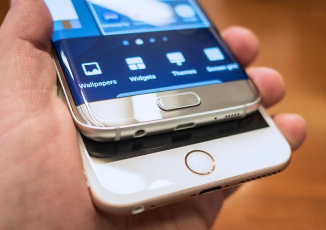 Битва флагманов: iPhone 6s против Samsung Galaxy S7 (ФОТО)