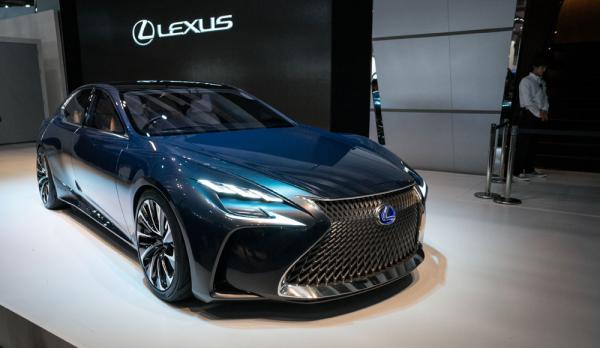 В Lexus рассказали, когда седан LF-LC поступит в продажу (ФОТО)