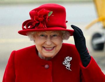 Королева Великобритании получила необычный подарок к юбилею