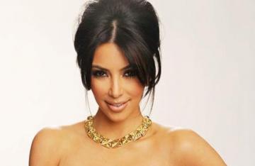 Голливудские звезды приняли у Ким Кардашьян эстафету обнаженного селфи (ФОТО)
