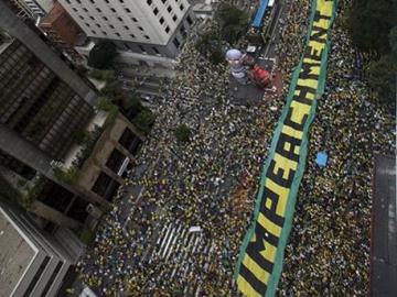 Антикоррупционная революция. Бразилию охватили миллионные протесты
