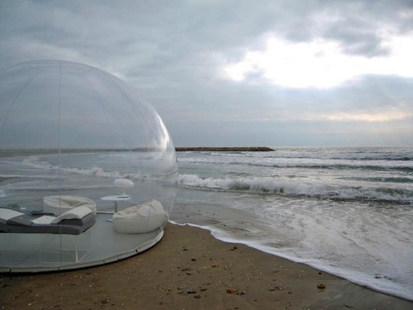 Гламурный кемпинг: прозрачная палатка для максимального сближения с природой (ФОТО)