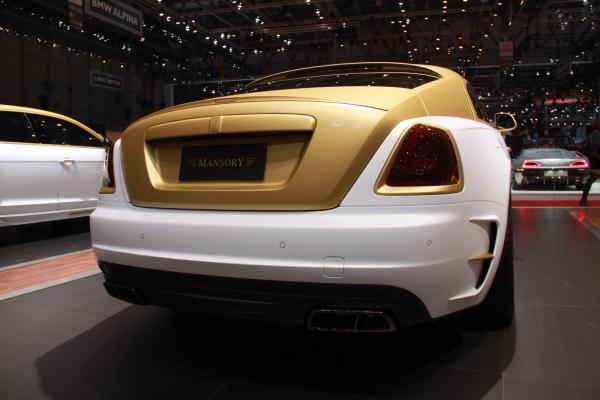 Сплошная роскошь. Как выглядит купе Rolls-Royce Wraith от Mansory (ФОТО)