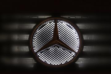 Mercedes обнародовал видеотизер кросс-купе GLC Coupe (ВИДЕО)