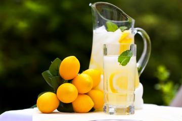 Лимонад предотвращает возникновение камней в почках, - медики