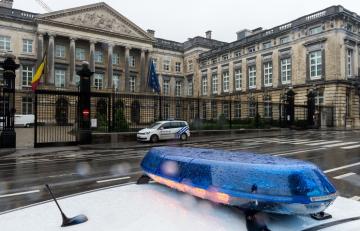 В Брюсселе эвакуировали здания парламента и канцелярии премьера  
