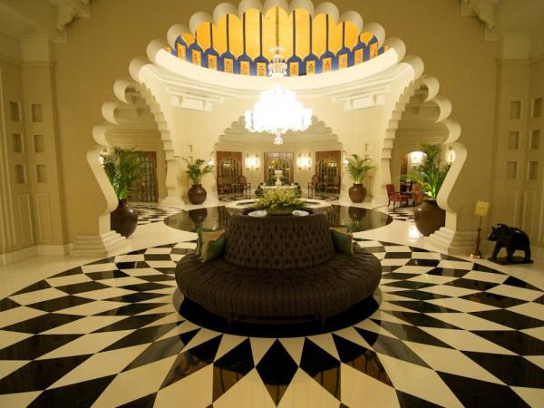 Самый шикарный отель в Индии (ФОТО)