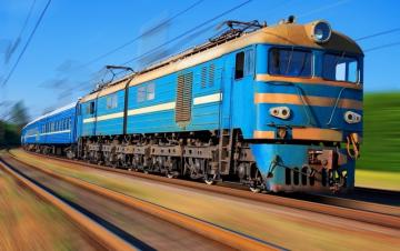 «Укрзализныця» запустит 7 дополнительных поездов на майские праздники