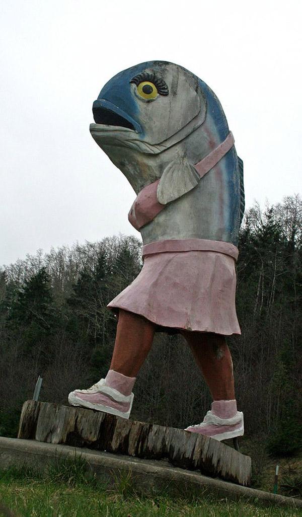 15 самых нелепых статуй со всего мира (ФОТО)