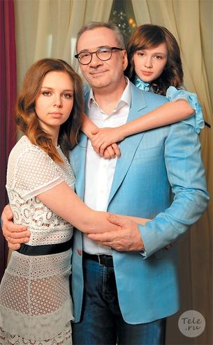Константин Меладзе показал повзрослевших дочерей (ФОТО)