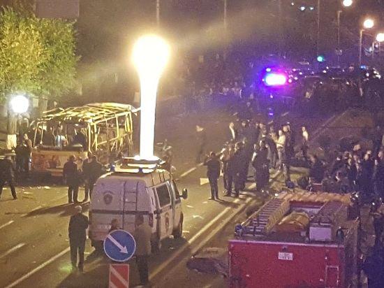 Взрыв автобуса в Ереване. Подробности с места событий (ФОТО)