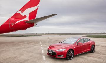 Компания Tesla подписала договор с авиакомпанией Qantas (ВИДЕО)