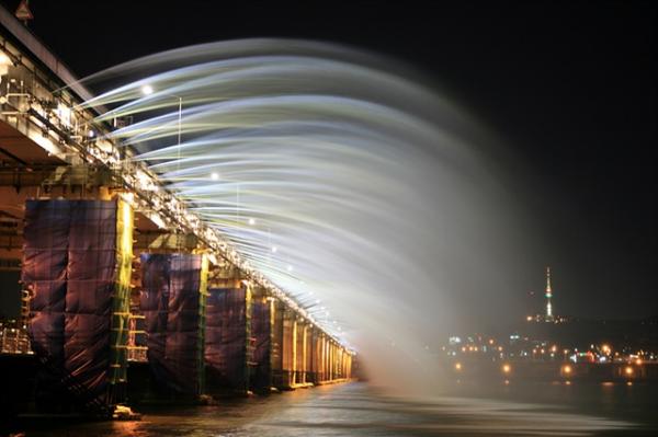 Жемчужина Сеула - мост с фонтаном Банпо (ФОТО)